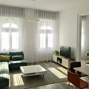 Paulay , Budapest Ungheria